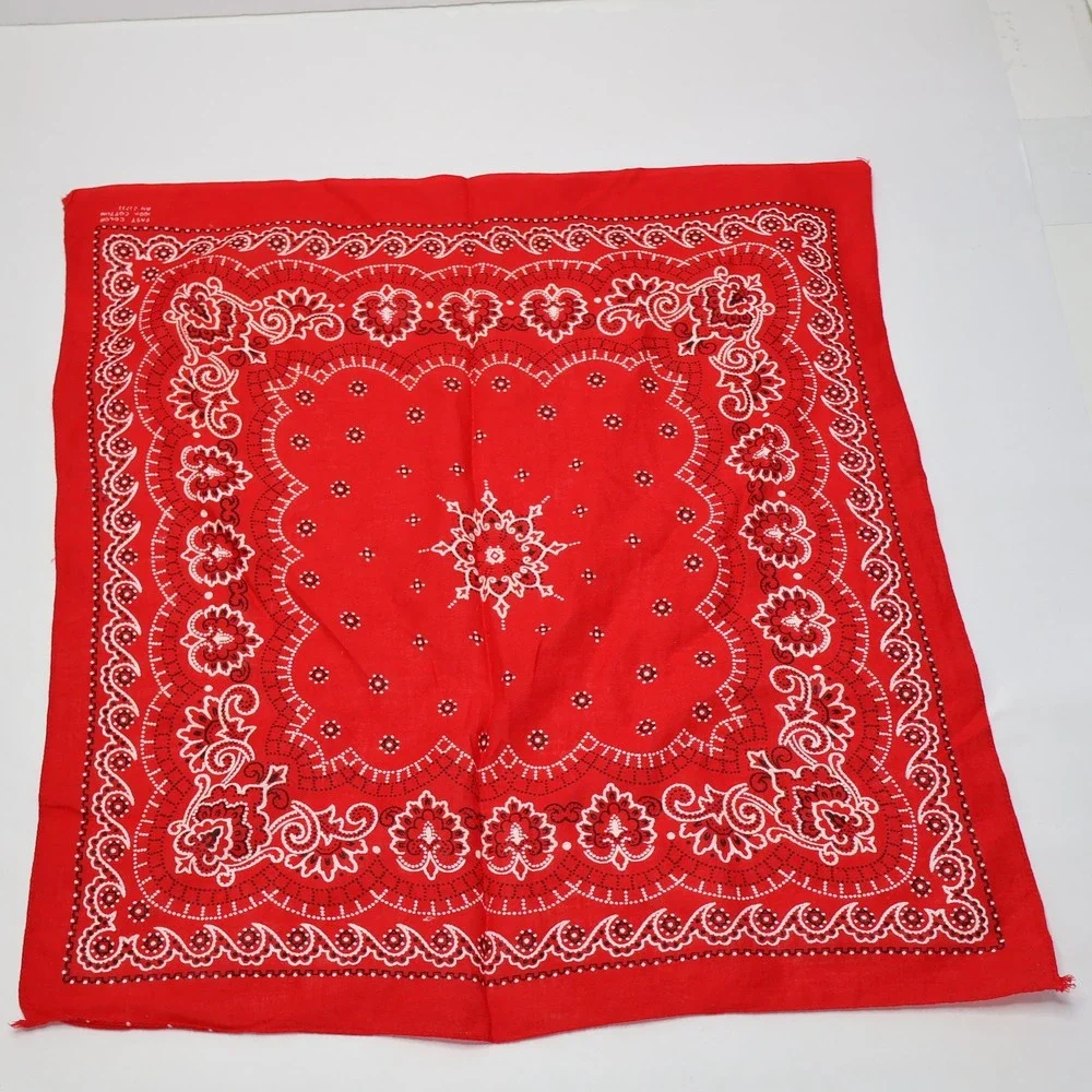 Vintage 60s Red Paisley Cotton‎ Bandana Fast Color 17x18